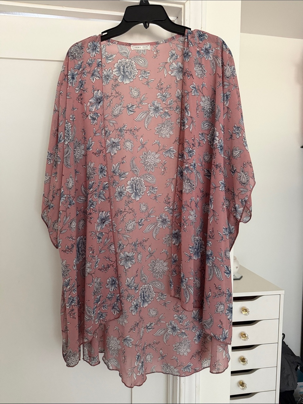 Emory Park Pink Floral Sheer Kimono Wrap